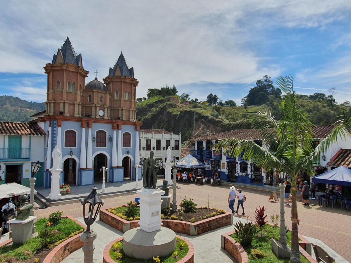 Domus Glamping Guatape Hotel Kültér fotó